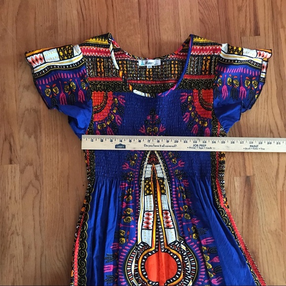 Bold Print Summer Maxi Dress with Shirred Bodice and Short Flutter Sleeves - Picture 7 of 8